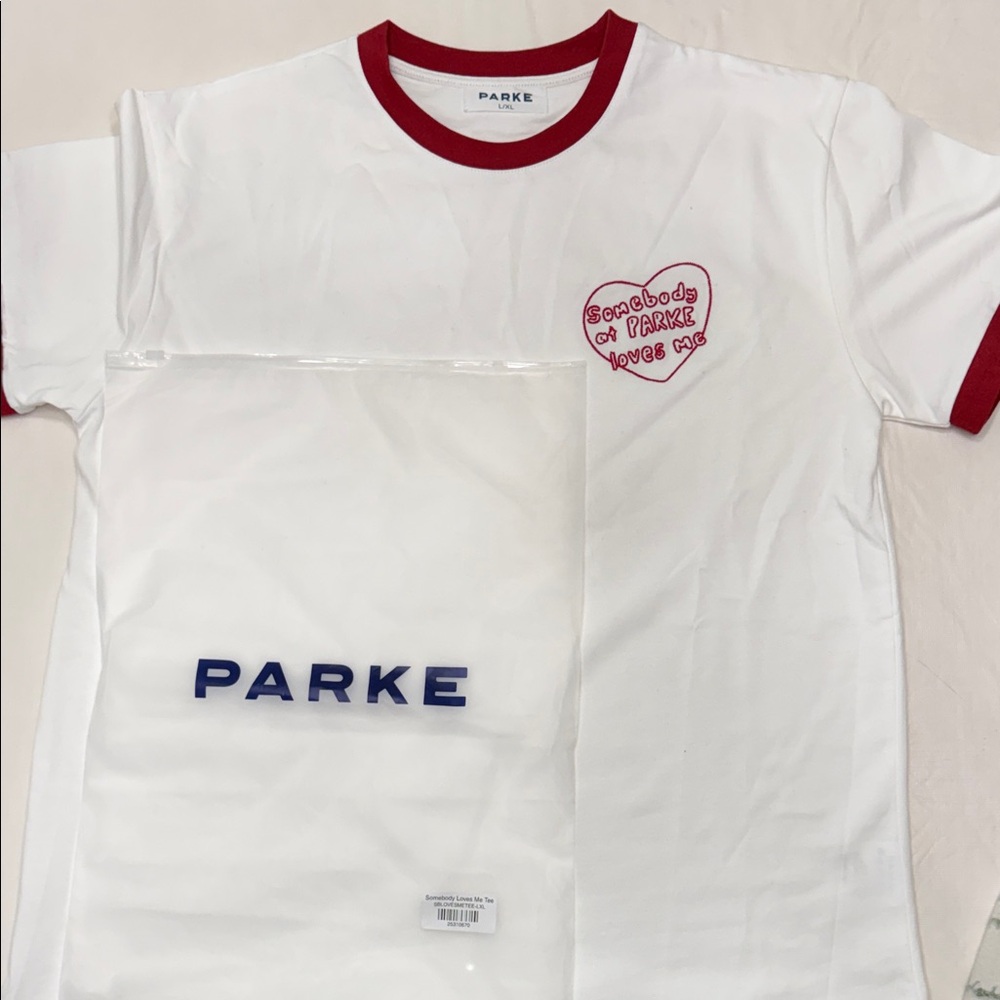Parke Valentine White and Red Heart T-Shirt somebody at Parke loves me L/XL